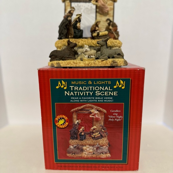 Vintage 1996 Music & Lights Motion Sensor Talking Christmas Story Nativity - Picture 3 of 6